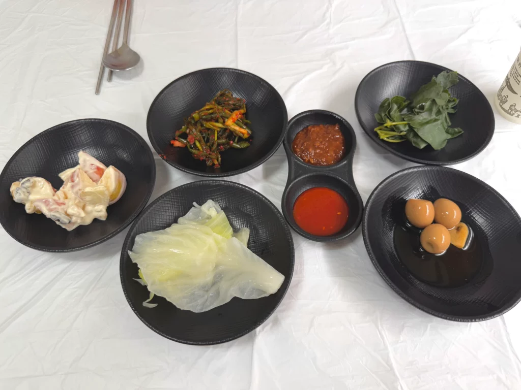 회가 밑반찬