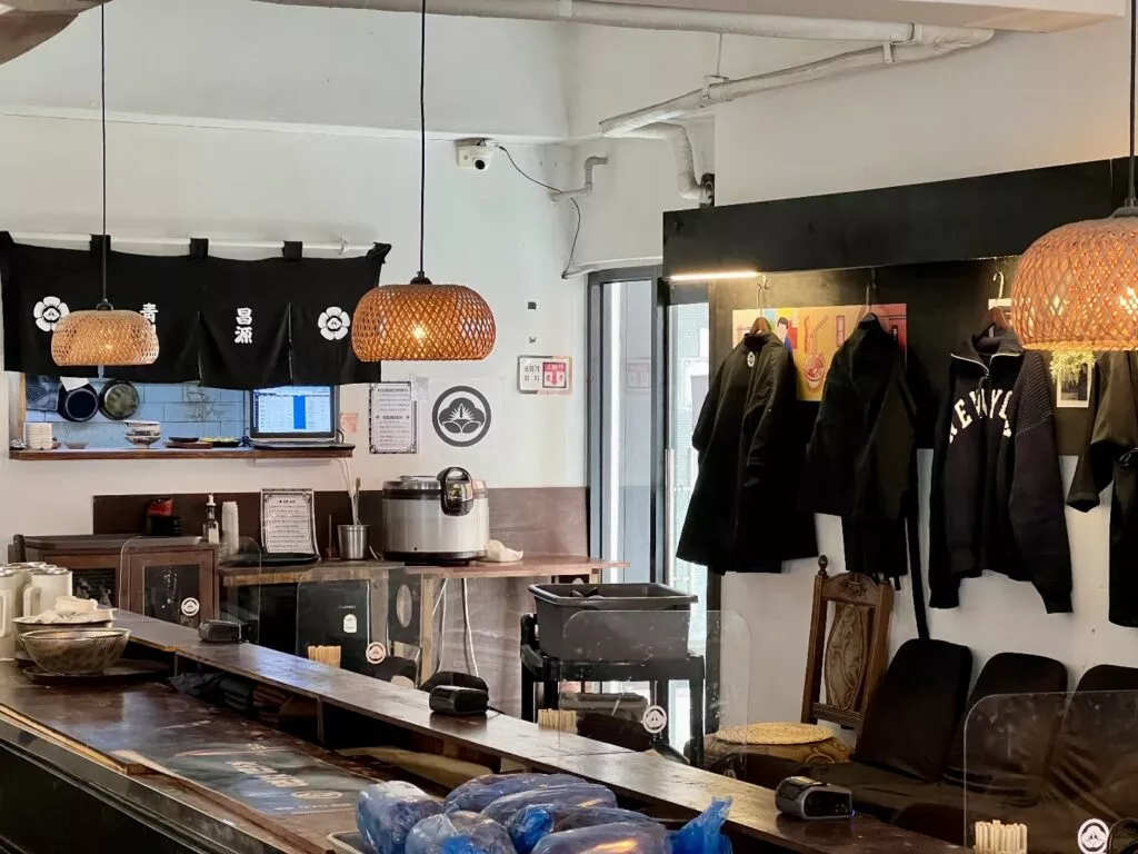 쇼겐, 청주 시내에서 맛보는 정통 일식 2 쇼겐의 가게 내부