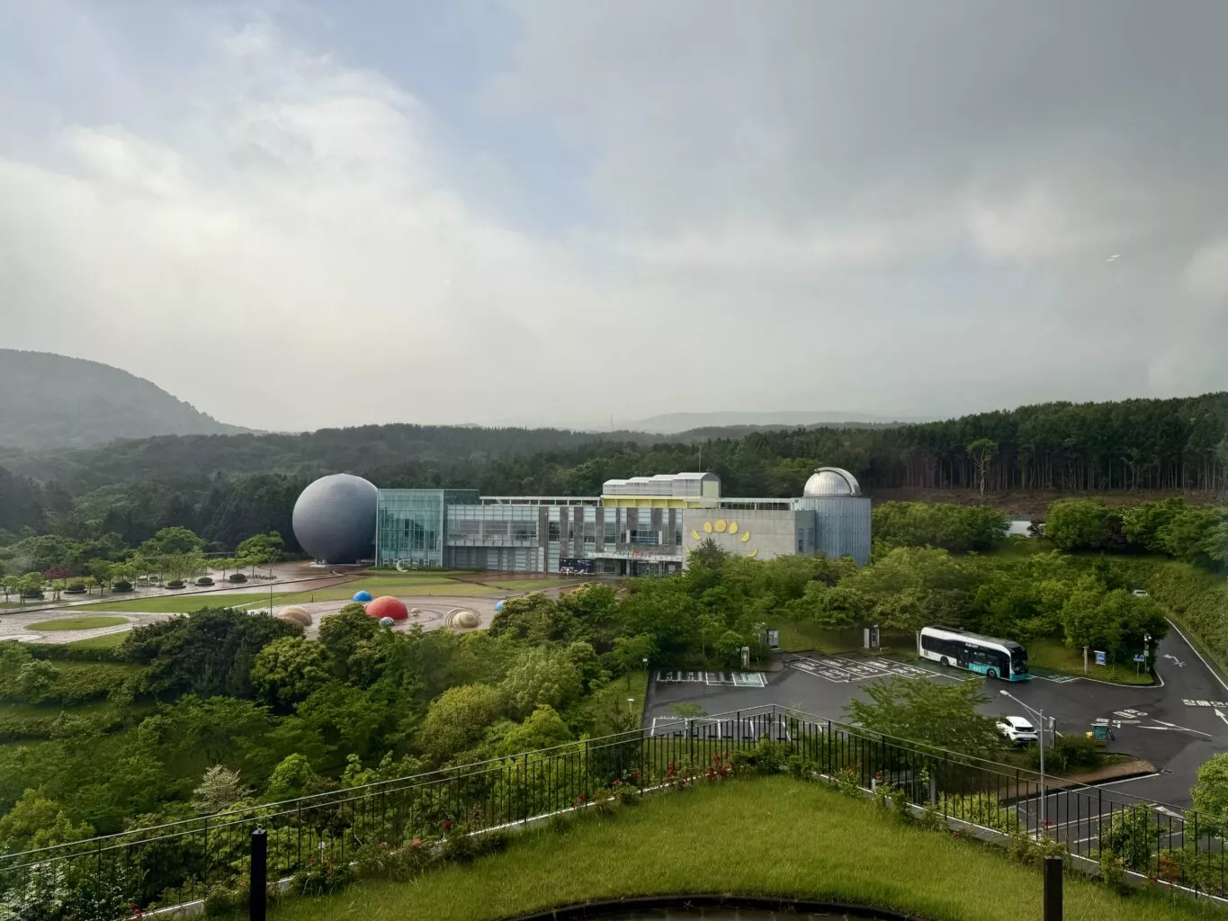 호텔 난타 제주 내돈내산 후기, 조용해서 좋은 호텔 5 아침에 바라본 객실 밖 풍경